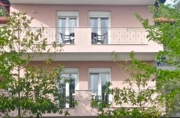 Artemis Hotel apartamentowy Ormos Panagias