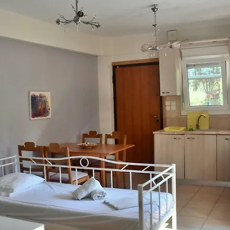 Artemis Aparthotel Ormos Panagias