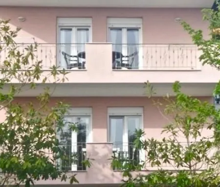 Artemis Hotel apartamentowy Ormos Panagias