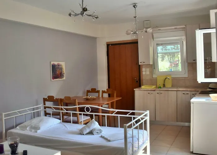 Artemis Aparthotel Ormos Panagias